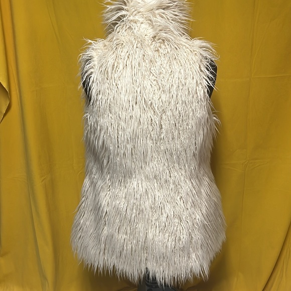INC SHAGGY BOHO FAUX FUR VEST NWOT  MEDIUM - Picture 6 of 11